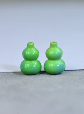 湖北原矿天然绿松石雕刻葫芦形吊坠背云黄绿色配饰散珠天地孔配珠