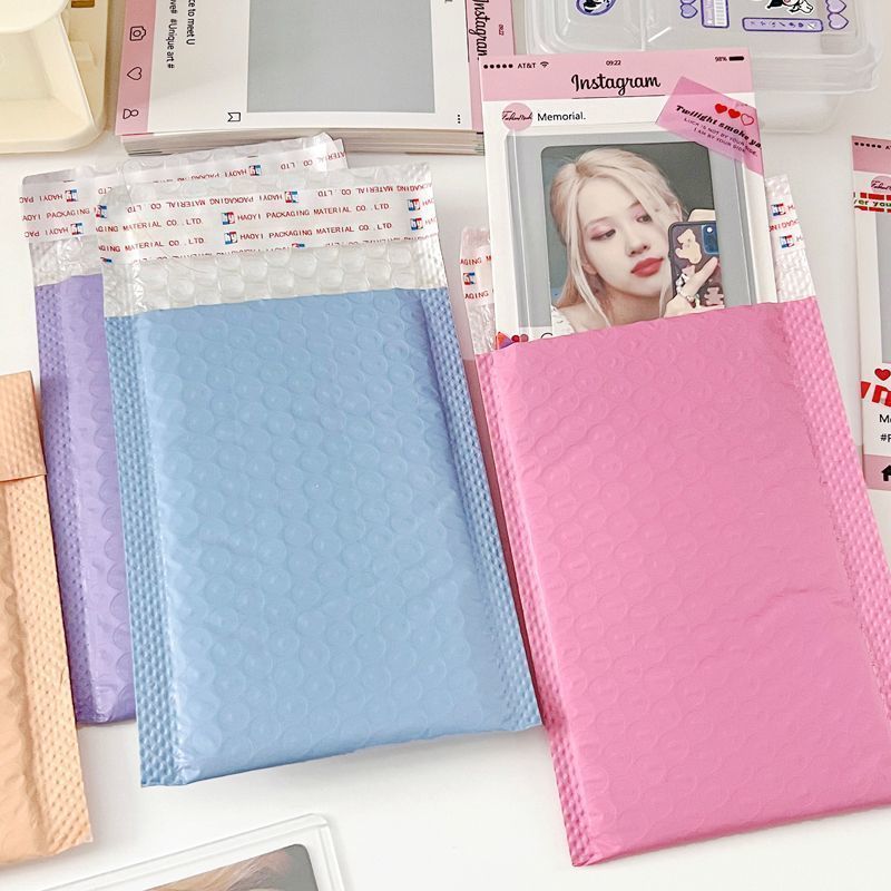 加厚马卡龙色小卡出卡打包材料小卡保护材料防震防摔气泡包装袋