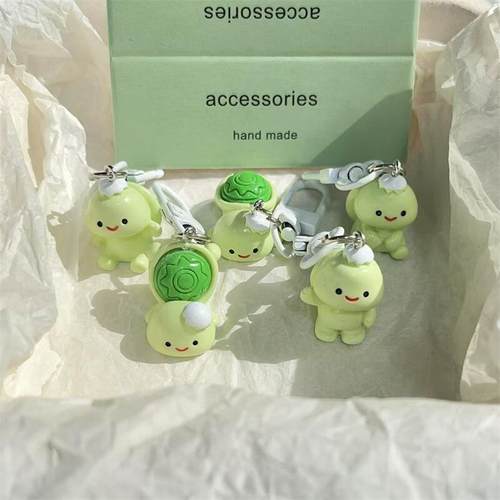 可爱立体乌龟钥匙扣少女心学生包包挂件趣味卡通情侣闺蜜礼物配饰
