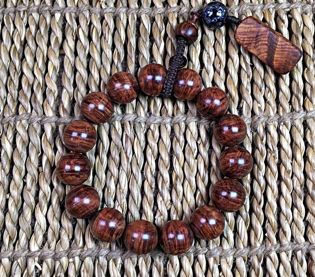 海黄1.5水波纹沉水油梨佛珠手串送礼高密度