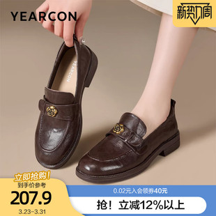 英伦风圆头一脚蹬粗跟小皮鞋 意尔康真皮山茶花乐福鞋 女春2026款