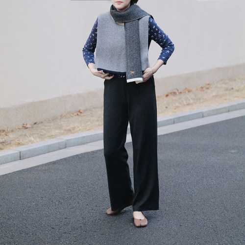 黑桃园羊毛针织马甲女秋