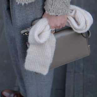 【柔白】羊毛柔软保暖窄围巾纯色百搭简约长方形气质围脖女冬 A50