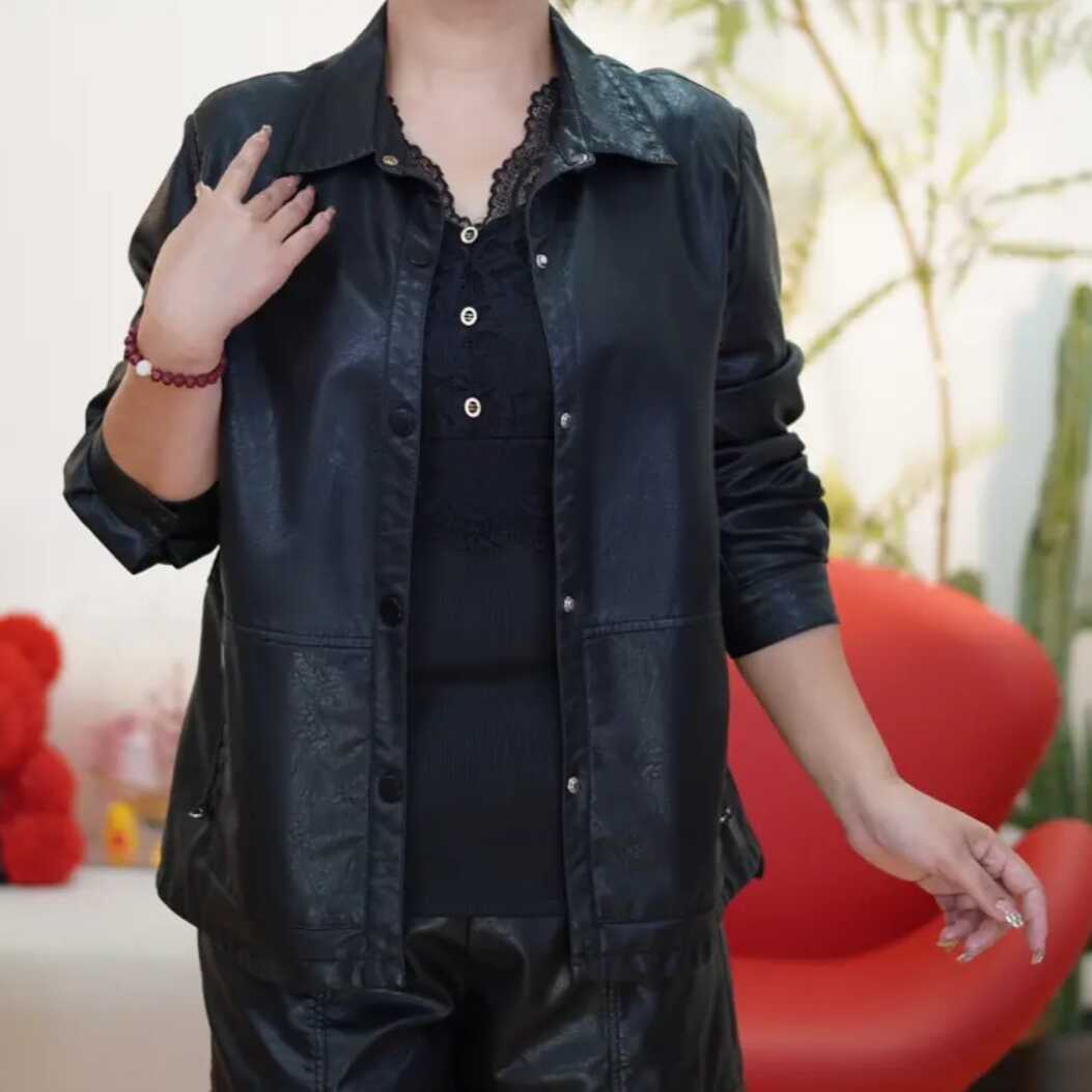 中老年妈妈装皮衣外套女2024皮衣