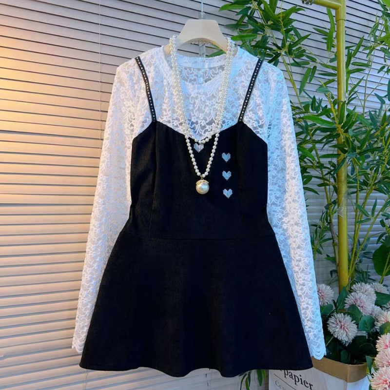 大码女装春秋新款时尚法式蕾丝拼接假两件长袖女人衫韩版打底衫潮