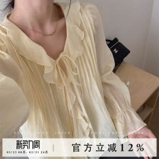 新款 女2026春季 气质甜美设计感别致上衣 衬衫 温柔风v领花边长袖