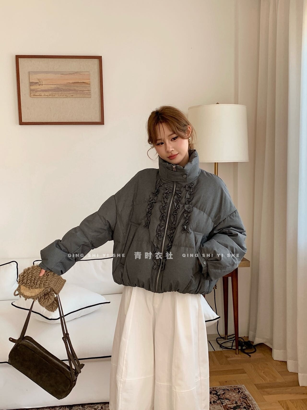 韩版设计感木耳边立领短款羽绒服女冬季小个子洋气保暖白鸭绒外套