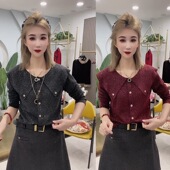 春季 显瘦娃娃领纽扣T恤气质休闲简约通勤上衣潮 减龄修身 爆款 时尚