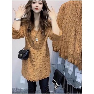 宽松显瘦中长款 2025新款 上衣 女秋冬季 欧货复古洋气V领蕾丝打底衫