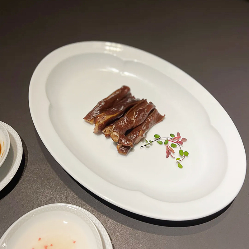 酒店中厨餐具旦形鱼盘青釉不规则创意特色冷菜凉菜融合菜平盘中式