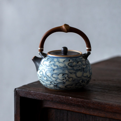 朴云堂陶泥青花鸡血藤把手纯银扣