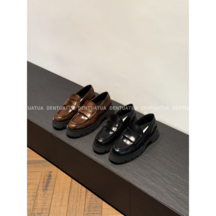 DENTUATUA 超爱这种清冷 girl~ 25ss 做旧擦色厚底英伦风乐福鞋女