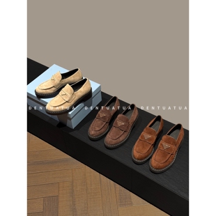 DENTUATUA 甜妹的飒感乐福！25FW 厚底三角标一脚蹬浅口乐福鞋 女