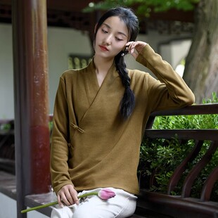 秋冬新款德绒V领上衣女士复古盘扣设计感小众加绒加厚长袖打底衫