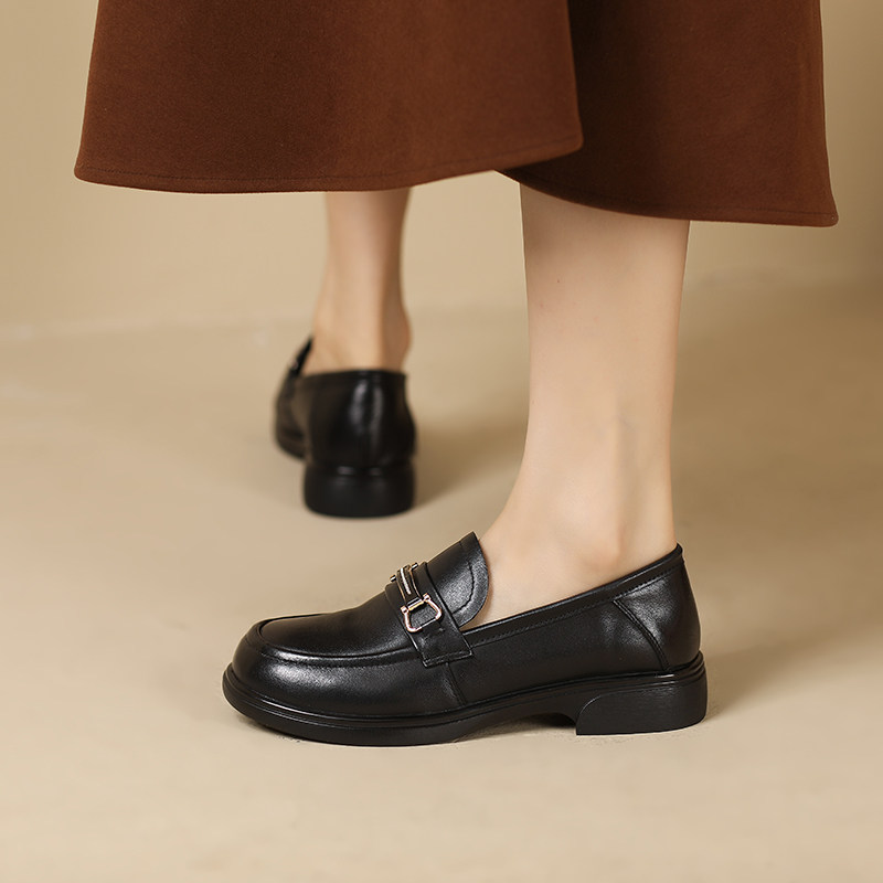 真牛皮平跟软底乐福鞋坡跟女单鞋2025新款百搭舒适防滑平跟妈妈鞋