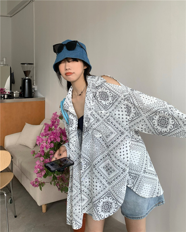 Real shot! Real price! Korean summer niche shoulder print design loose thin sunscreen shirt