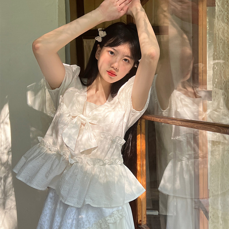 牧羊少女《沐光》白月光时尚套装女木耳花边蝴蝶结系带拼接两件套