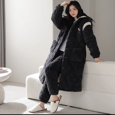 黑色珊瑚绒睡衣女冬季加绒加厚连帽长款三层夹棉家居服套装可外穿