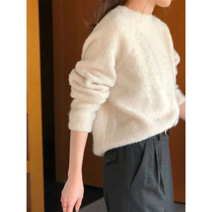毛衣女 韩国东大门宽松含羊毛纯色圆领长袖 秒发 OUNCE绒感针织衫