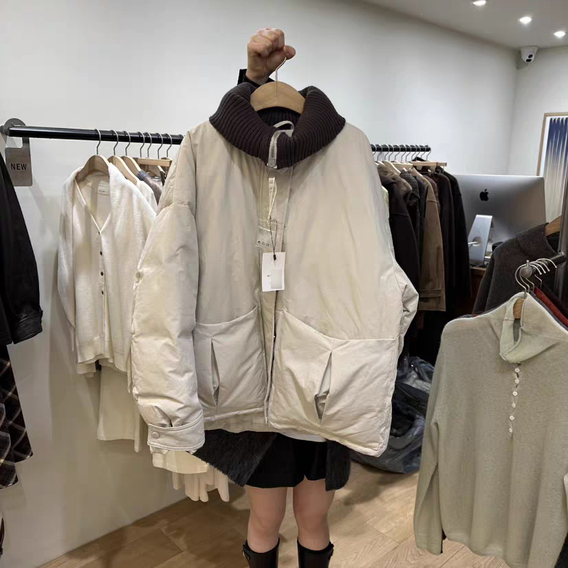 陆续！韩国设计师25冬新款针织拼接翻领拉链口袋鸭绒羽绒服外套女