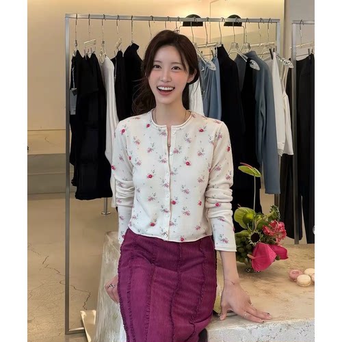 韩国2026秋季新款Ae家甜美立体碎花针织开衫+灯芯绒半裙两件套女