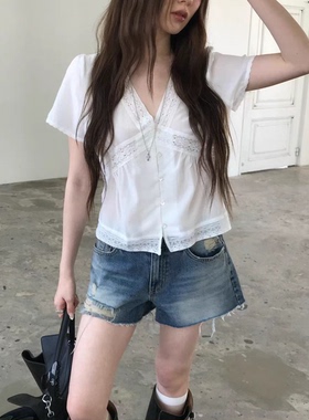 秒发！Nuese微透甜美短袖衬衫韩国26夏新款通勤OL风气质V领上衣女