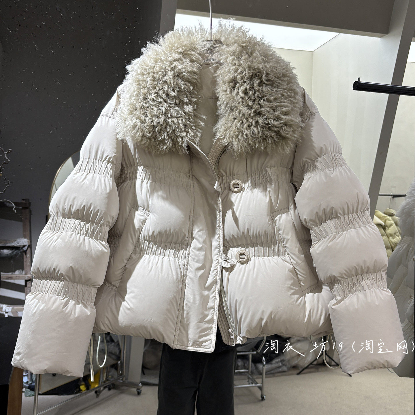 时尚羊羔毛领短款羽绒服女高级感90白鸭绒保暖蓬松厚外套冬季新款