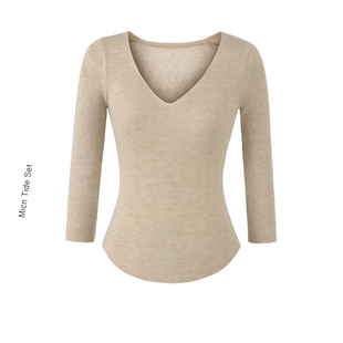 显瘦七分袖 百搭修身 女基础款 上衣 MICN奶茶色V领羊毛针织打底衫
