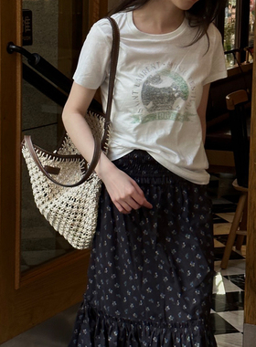 25夏新款复古白色印花短袖T恤女纯棉薄圆领修身时髦休闲百搭腔调