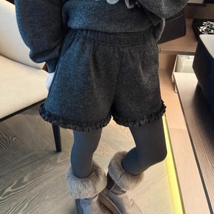 加绒宽松休闲木耳边阔腿靴裤 新款 女2025年冬季 深灰色羊绒呢短裤