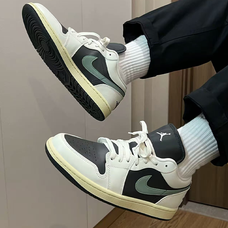 耐克/Air Jordan 1 Low 黑绿色 低帮 复古篮球鞋 DC0774-001