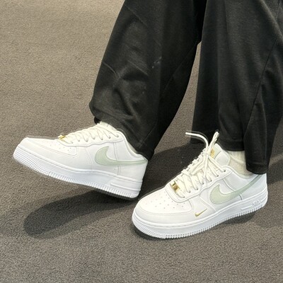 耐克/Nike Air Force 1 空军一号女子复古板鞋绿豆灰 CZ0270-106