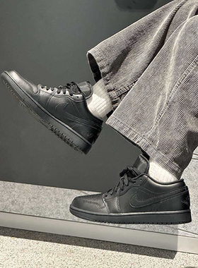 耐克/Nike Air Jordan1 Low 黑武士男款休闲低帮板鞋 553558-093