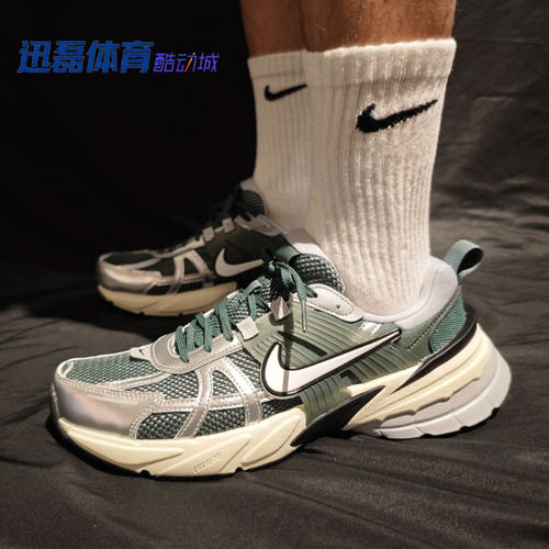 灰色舒适百搭低帮生活休闲鞋