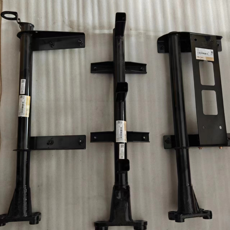 适配北京重卡追梦挡泥板支架原厂后尾灯支架驱动轮支架挡泥瓦支架