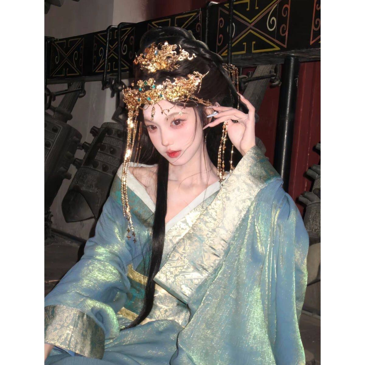 古风汉服女亡国公主战国袍虞姬新款直裾袍交领拖尾款其他品牌汉朝