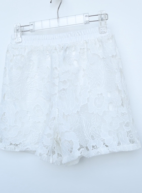CC系列/S正品 女夏日蕾丝绣花高腰休闲短裤2C171008亮白