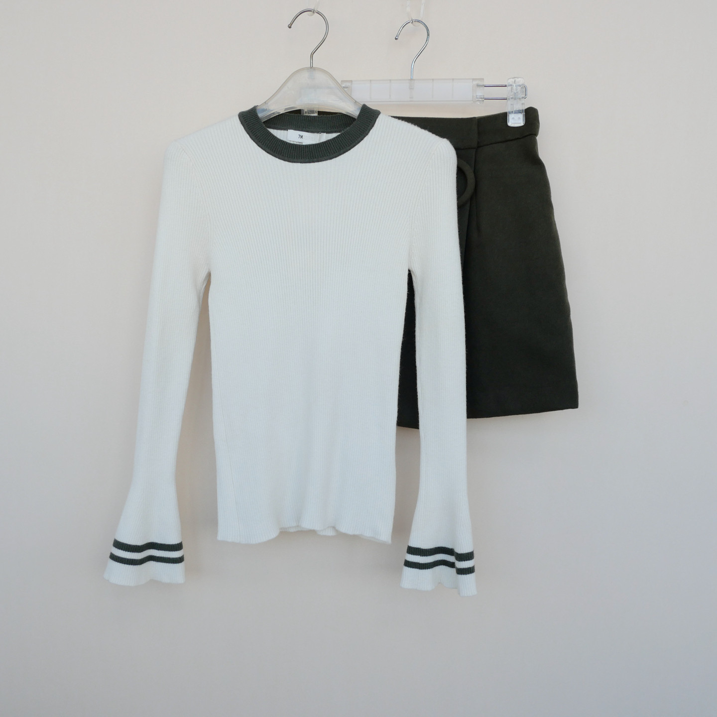 拉系列SML正品清仓 女秋冰丝针织衫仿毛呢短裙两件套5A9478深墨绿,女装/女士精品,时尚套装,淘宝优惠券,粉丝福利购,淘宝优惠卷