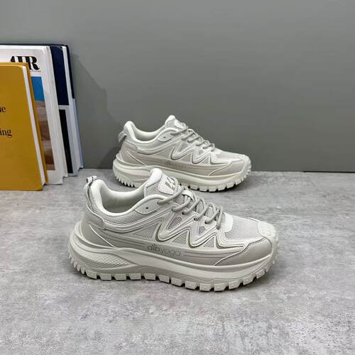 男鞋2026夏季新款轻便厚底休闲运动鞋男士户外网面透气徒步登山鞋