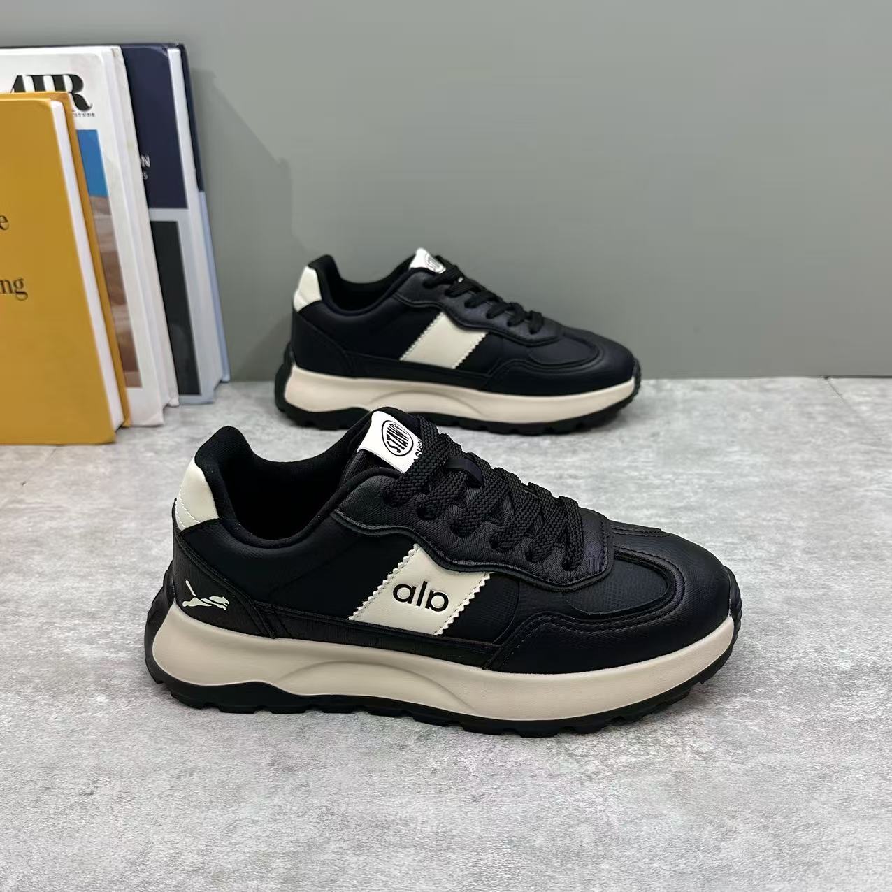 男鞋2025秋冬新款时尚潮牌百搭厚底阿甘鞋男士户外跑步休闲运动鞋