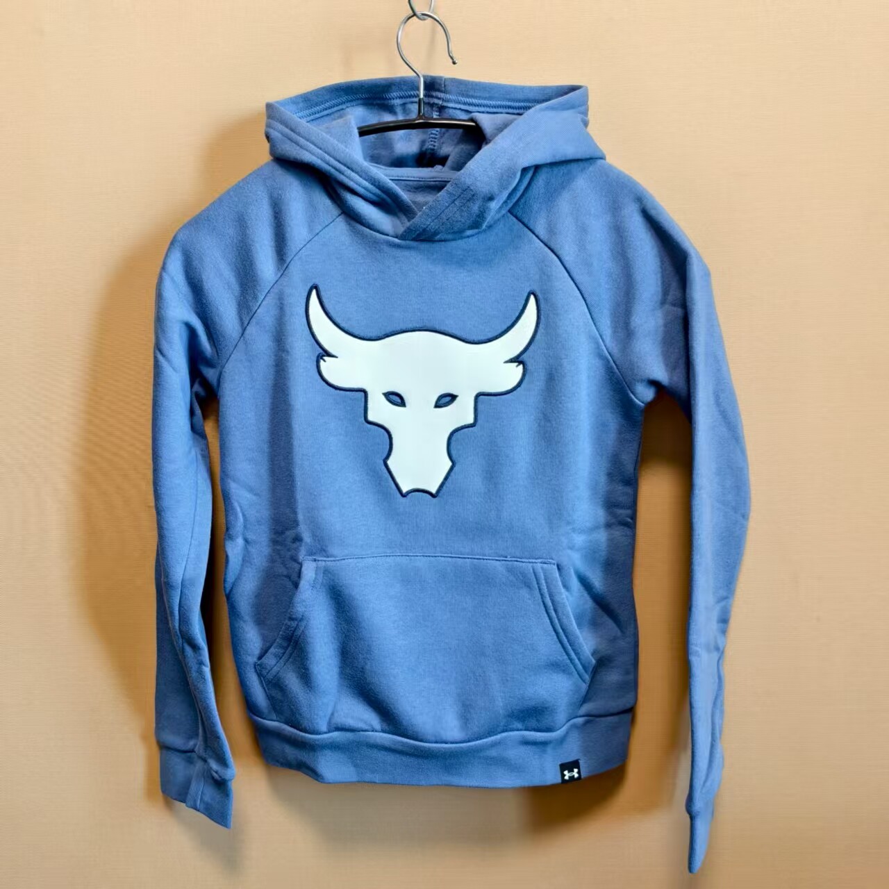 安德玛儿童男童春秋季薄款连帽加绒卫衣牛头系列运动上衣断码处理