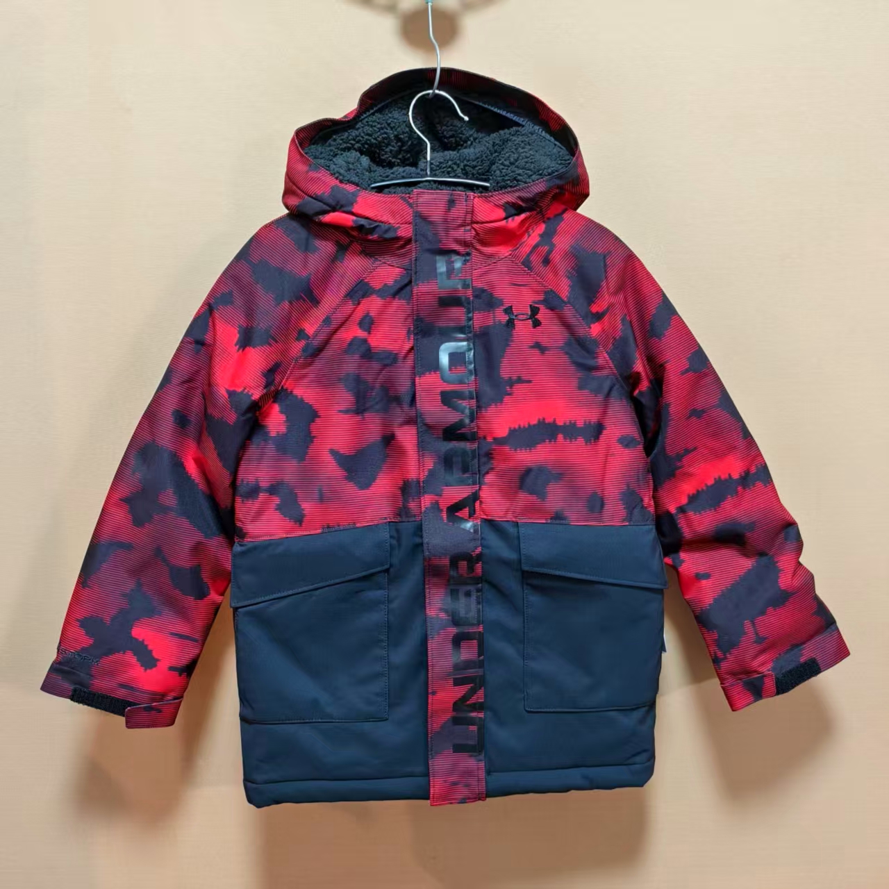 安德玛男童秋冬季厚外套棉服