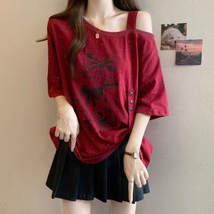 T恤女夏季 辣妹印花斜肩短袖 胖mm显瘦不规则露肩上衣 时尚 纯棉大码