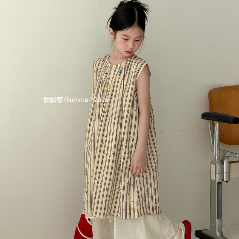 女童竖条纹小花背心裙图片
