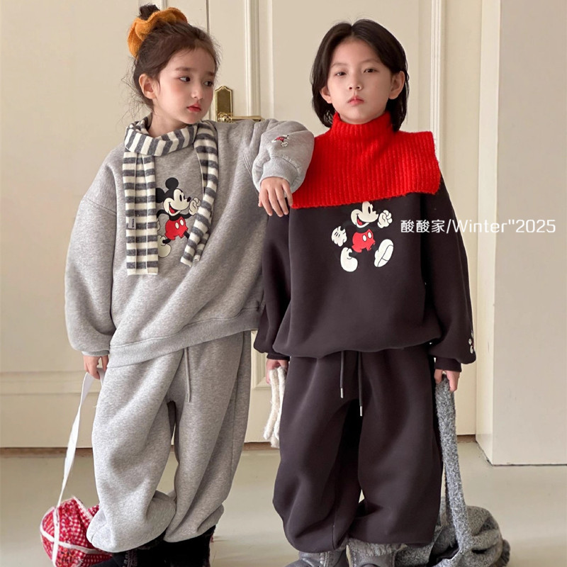 儿童卡通米奇加绒卫衣套装冬季新品男女童羊驼绒保暖休闲两件套潮