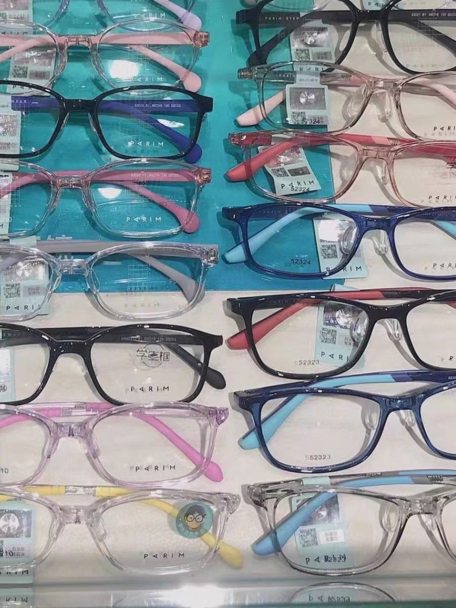 派丽蒙儿童近视眼镜可配有度数超轻镜框小学生黑色全框眼镜架