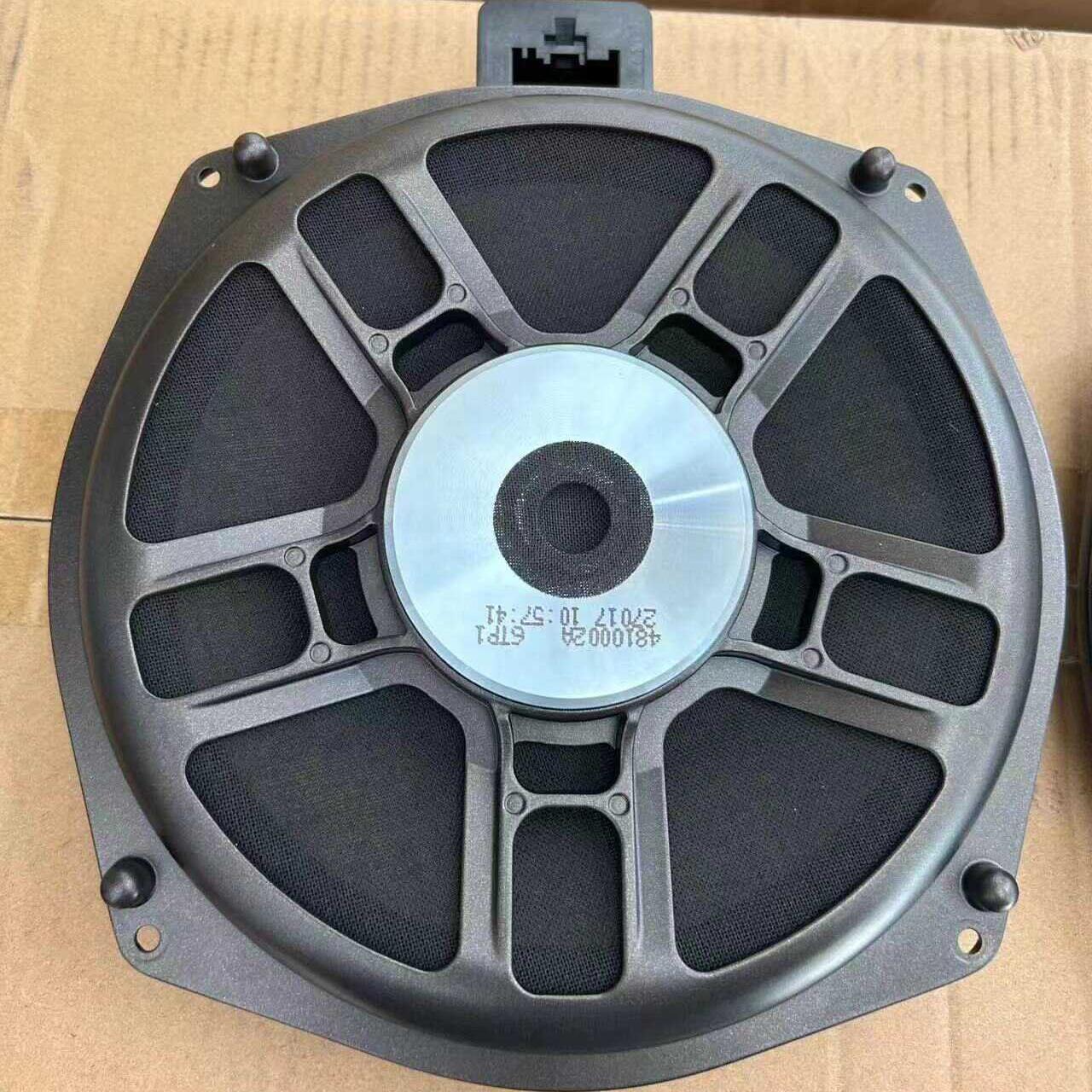 8寸汽车喇叭宝华韦健8欧姆