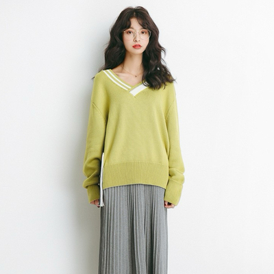 内搭长袖上衣绿色V领毛衣外套女2025新款加厚衣服爆款女装小个子