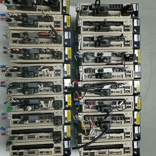可维修SGD7S-2R8A10A002，7系400w伺服驱动器
