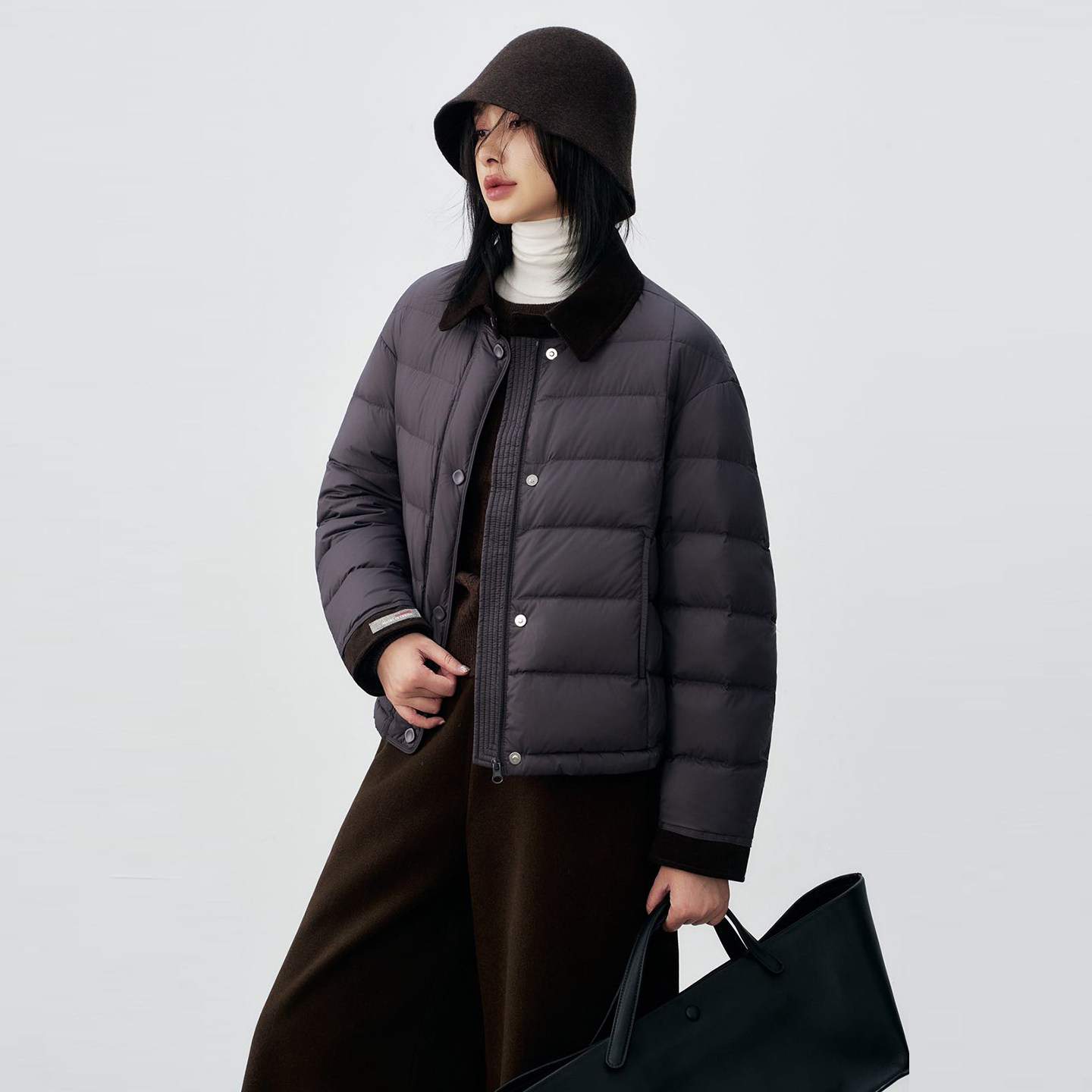 2025新款90白鸭绒羽绒服女翻领西装领拼色排骨休闲韩版轻薄外套